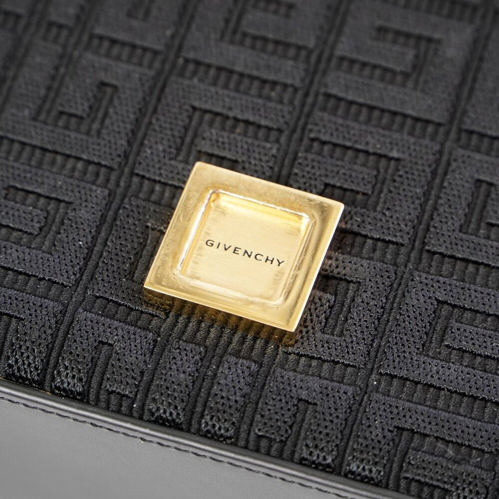 Givenchy Medium 4G Bag in 4G Embroidered Canvas with Chain - Picture 12 of 14